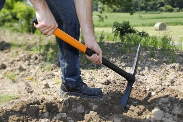 Fiskars Kreuzhacke 90 cm langlebig robust ideal für harte Gartenböden scharf und ergonomisch
