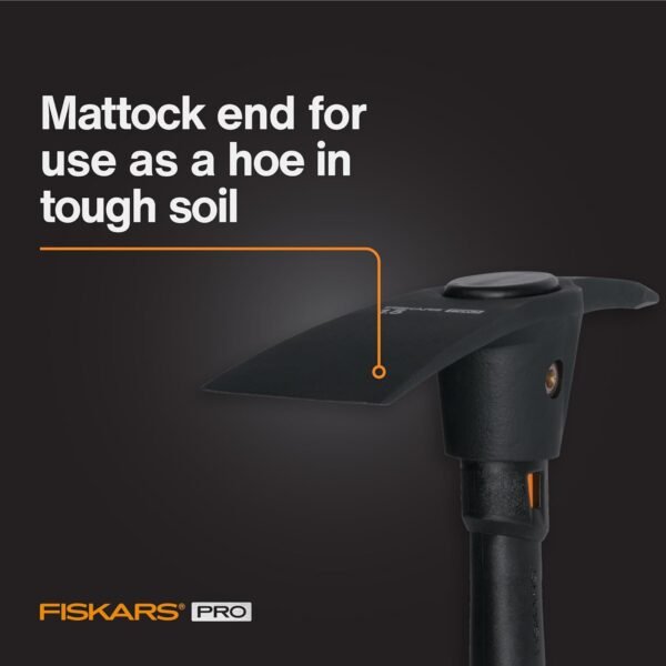 Fiskars Pro IsoCore Spitzhacke kraftvoll und vibrationsarm für harte Böden im Garten